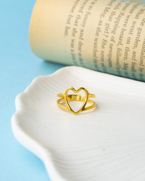 trendy heart gold ring
