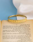 gold chains bracelet