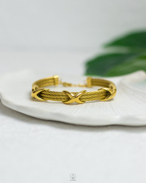GOLD BRACELET