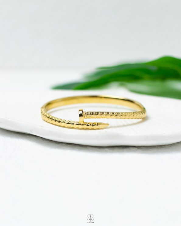 basic gold nail bracelet