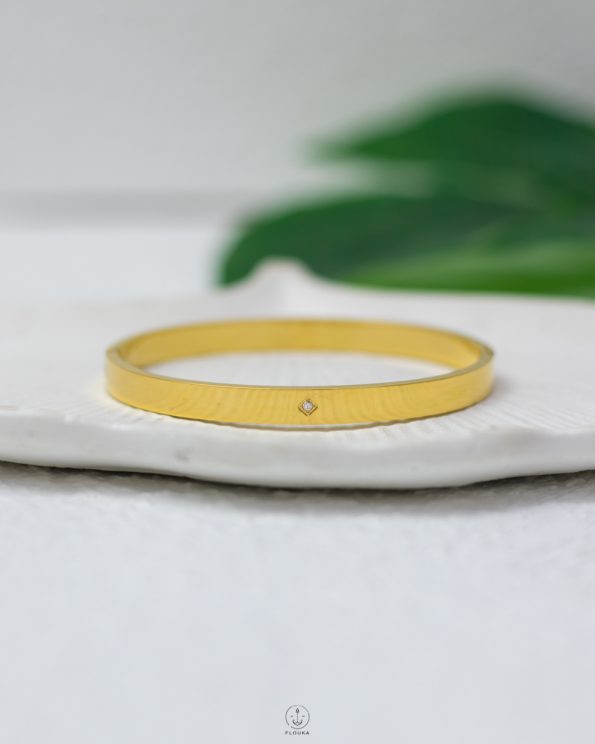 basic straus gold bracelet
