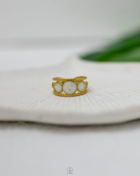 WHITE RASIN gold ring