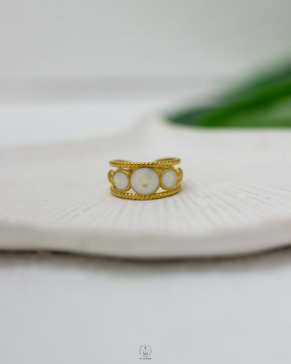 WHITE RASIN gold ring