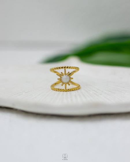 sun white rasin ring