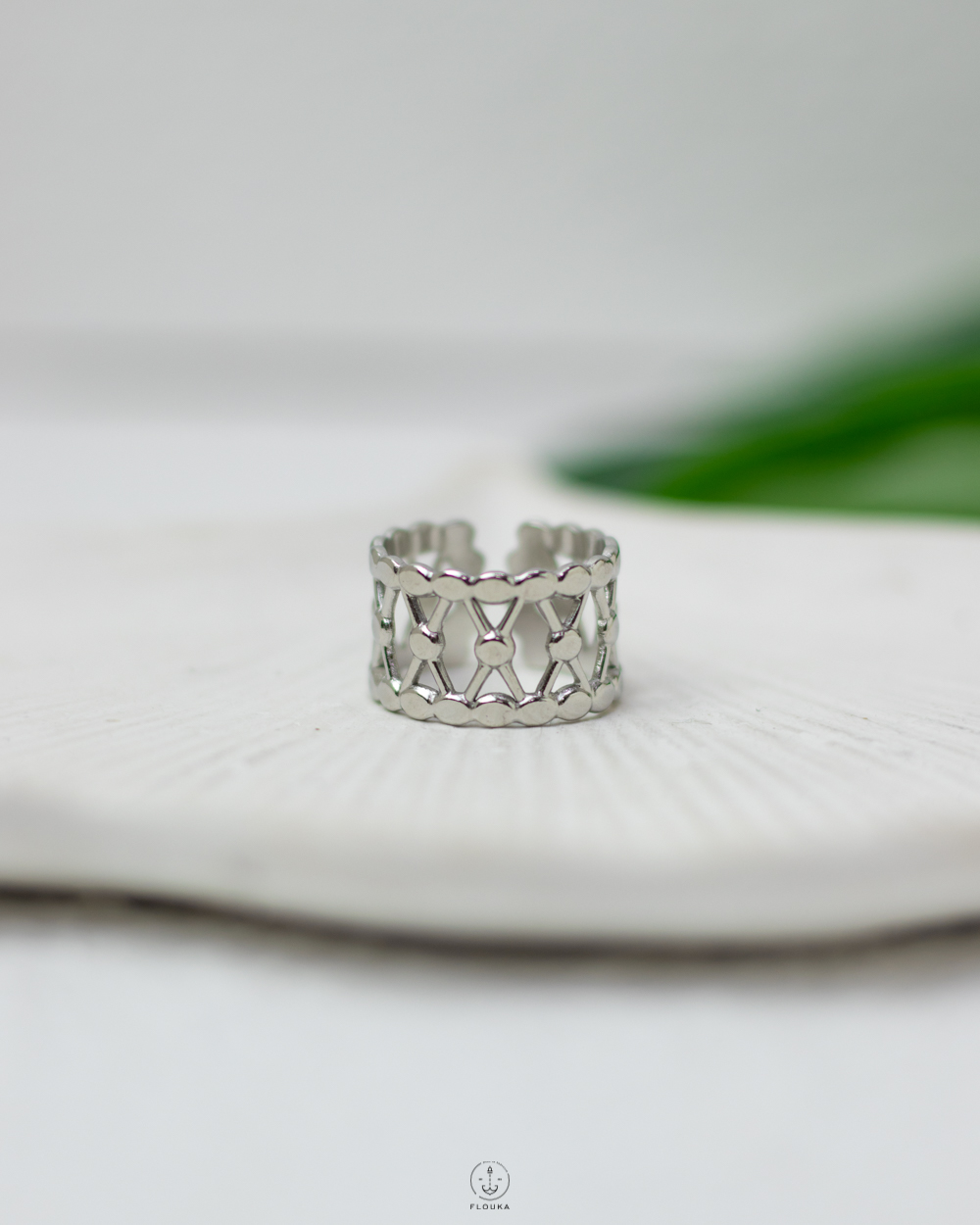 1745846389_r0733.jpg silver wide free size ring