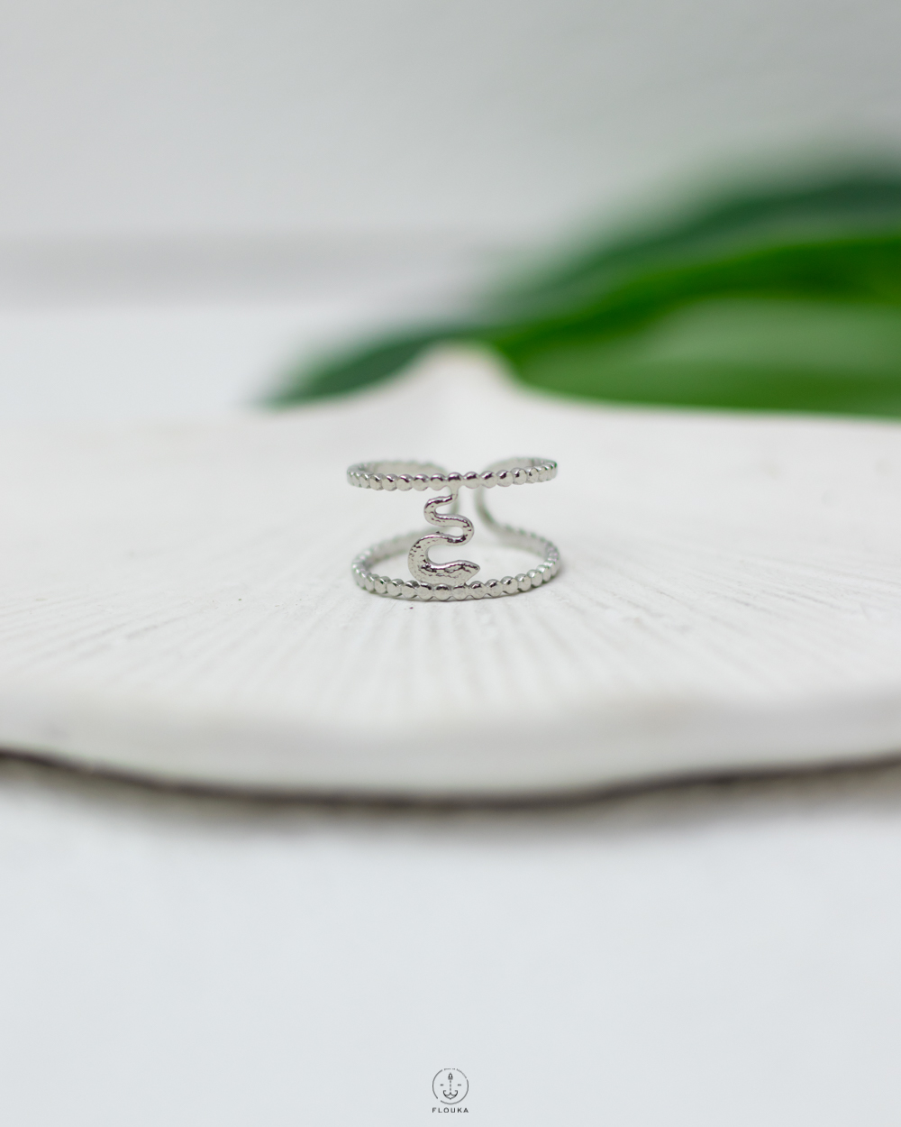 1745849336_r0739.jpg silver snake free size ring