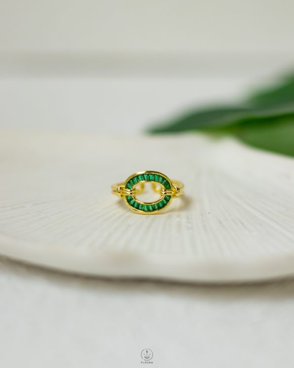 green strus ring